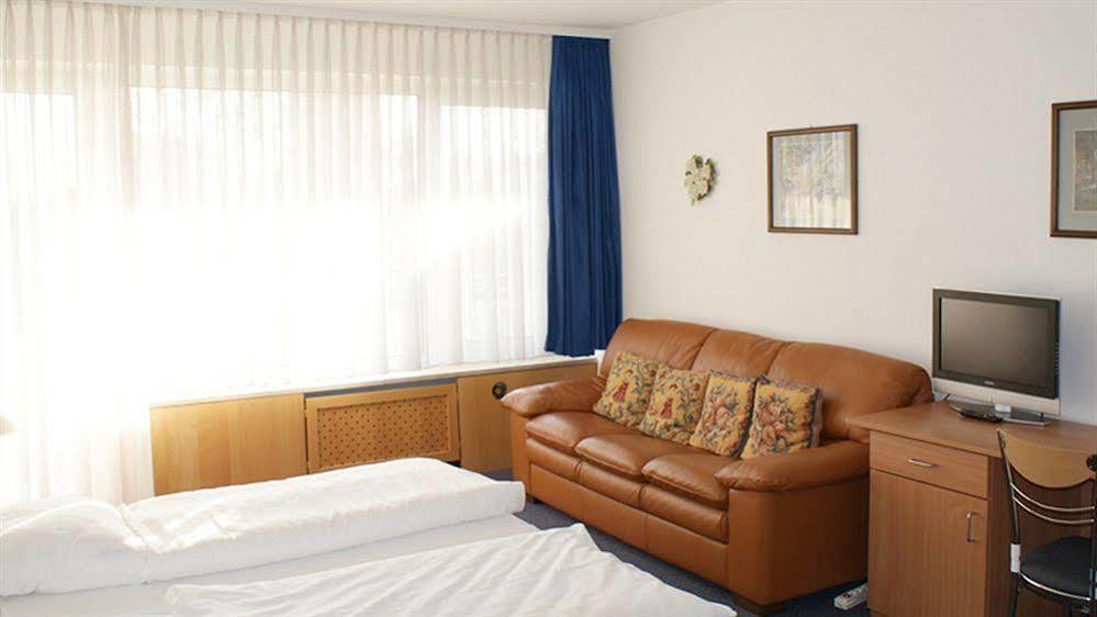 Buergerhaus Hotel Steinbach im Taunus Kültér fotó